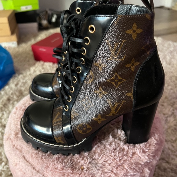 Louis Vuitton Trail Boots - Picture 2 of 3
